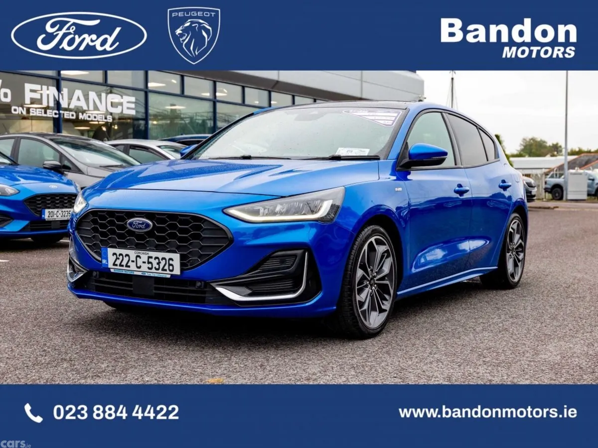 Ford Focus Hatchback, Petrol, 2022, Blue