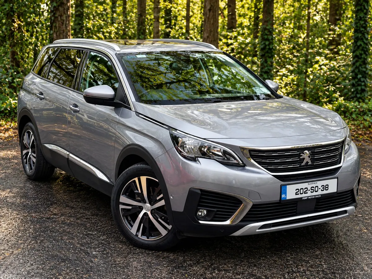 Peugeot 5008 MPV, Diesel, 2020, Grey