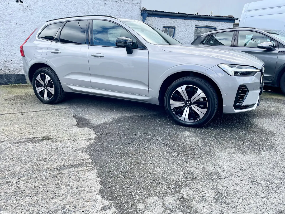 Volvo XC60 SUV, Petrol Plug-in Hybrid, 2023, Grey