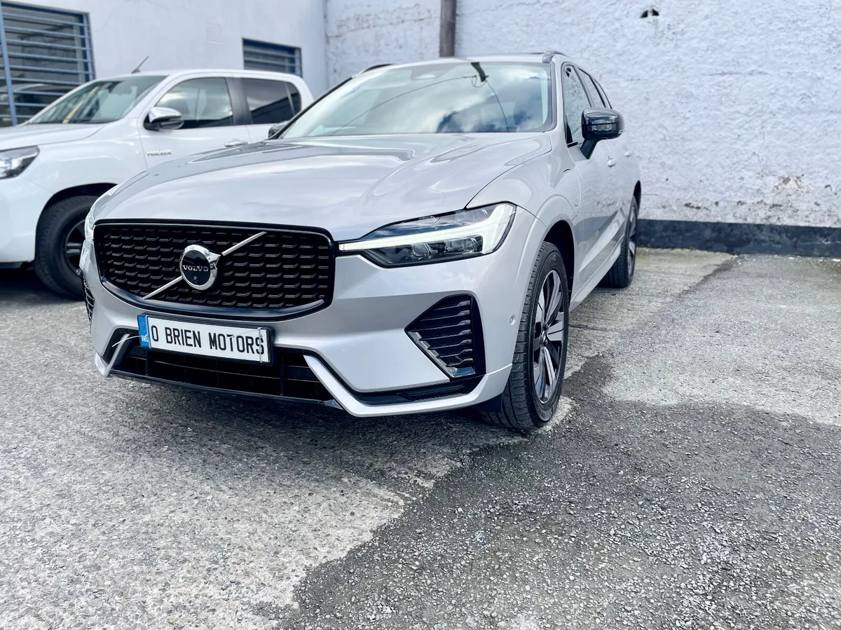 Volvo XC60 SUV, Petrol Plug-in Hybrid, 2023, Grey