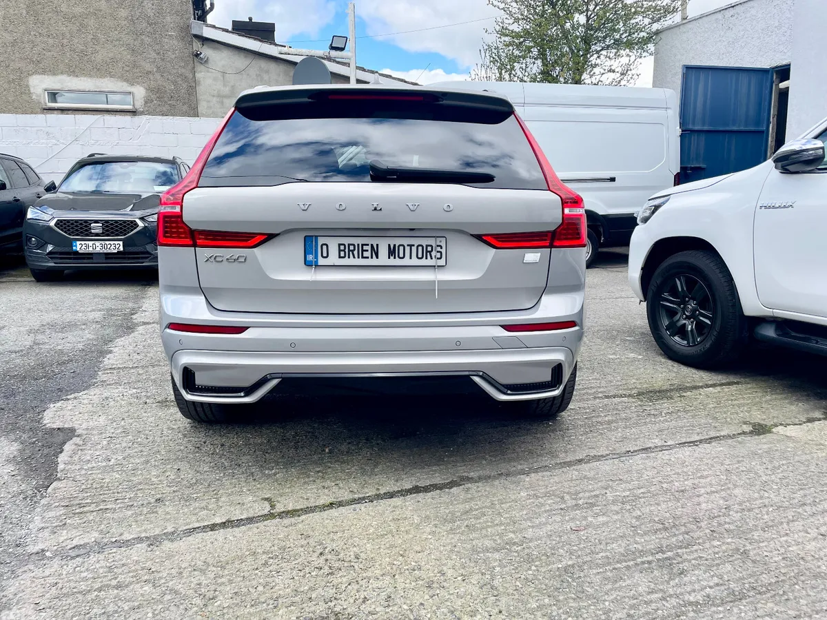 Volvo XC60 SUV, Petrol Plug-in Hybrid, 2023, Grey
