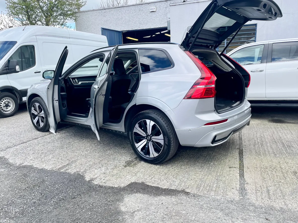 Volvo XC60 SUV, Petrol Plug-in Hybrid, 2023, Grey