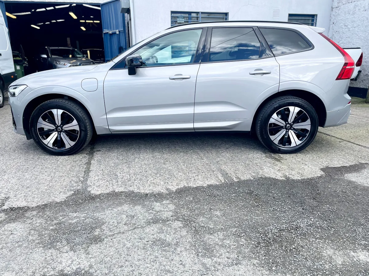 Volvo XC60 SUV, Petrol Plug-in Hybrid, 2023, Grey