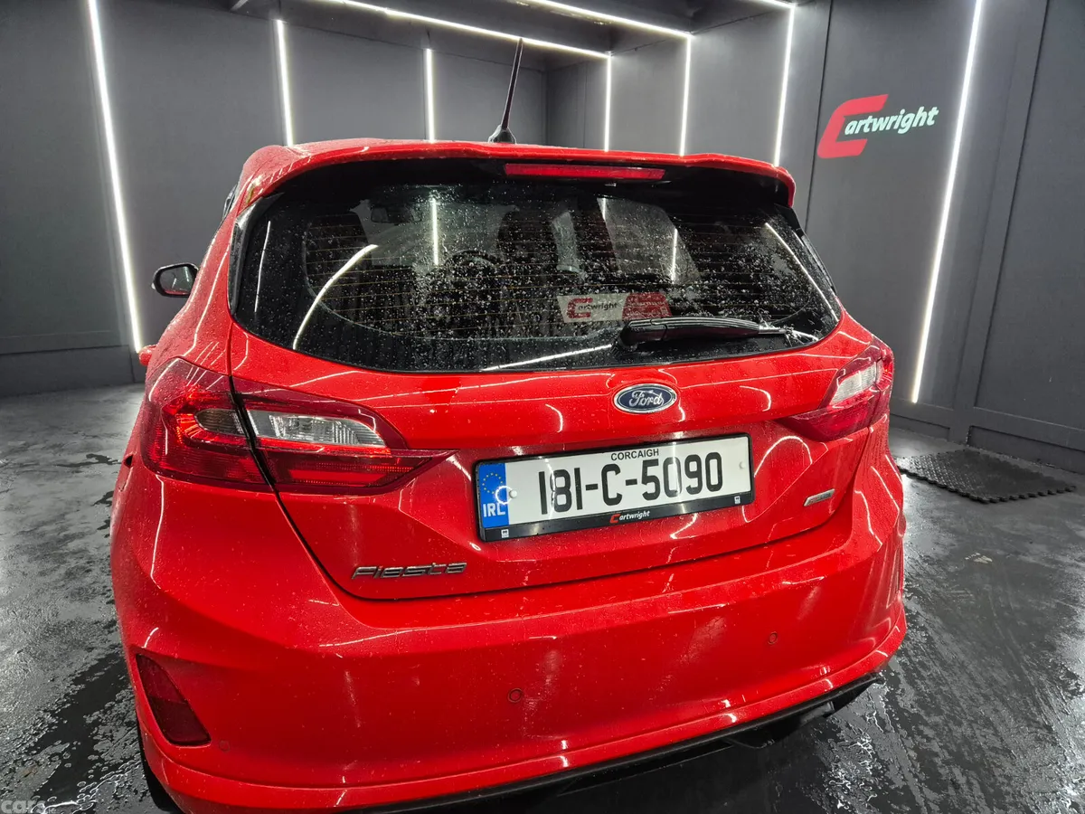 Ford Fiesta Hatchback, Petrol, 2018, Red