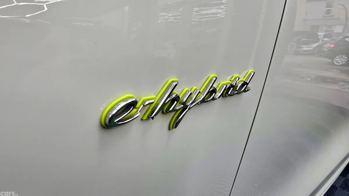 Porsche Cayenne SUV, Petrol Plug-in Hybrid, 2015, White