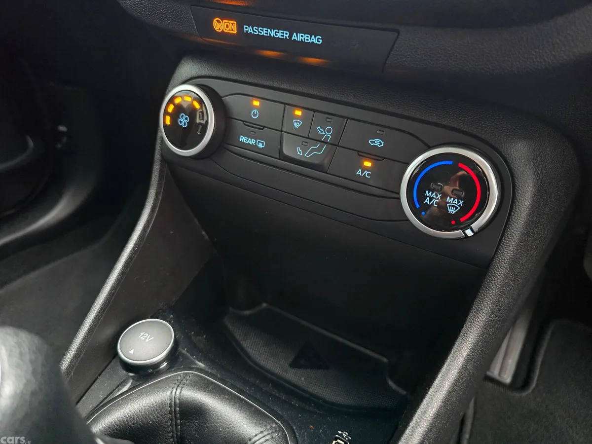Ford Fiesta Hatchback, Petrol, 2019, Blue