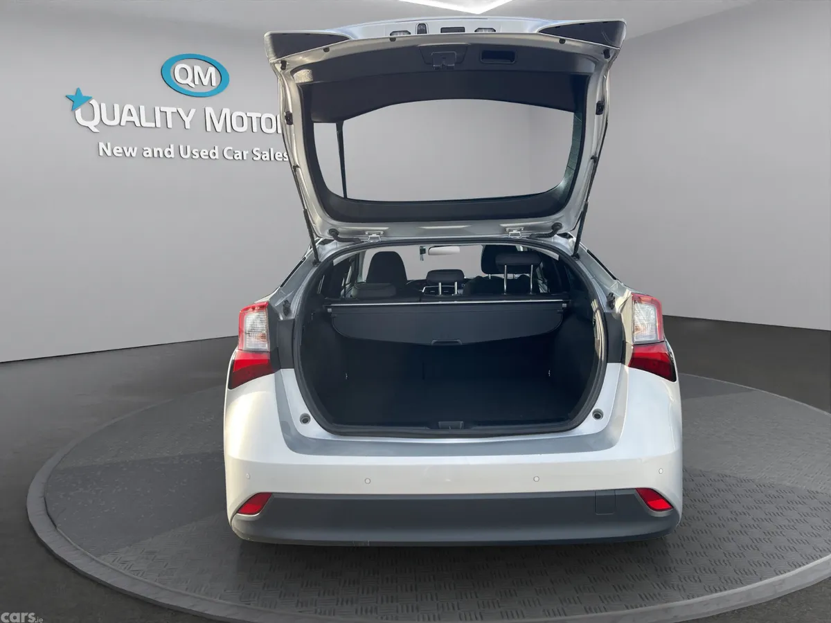 Toyota Prius Hatchback, Petrol Hybrid, 2023, Silver