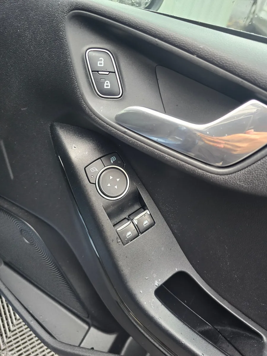 Ford Fiesta Hatchback, Petrol, 2019, Blue
