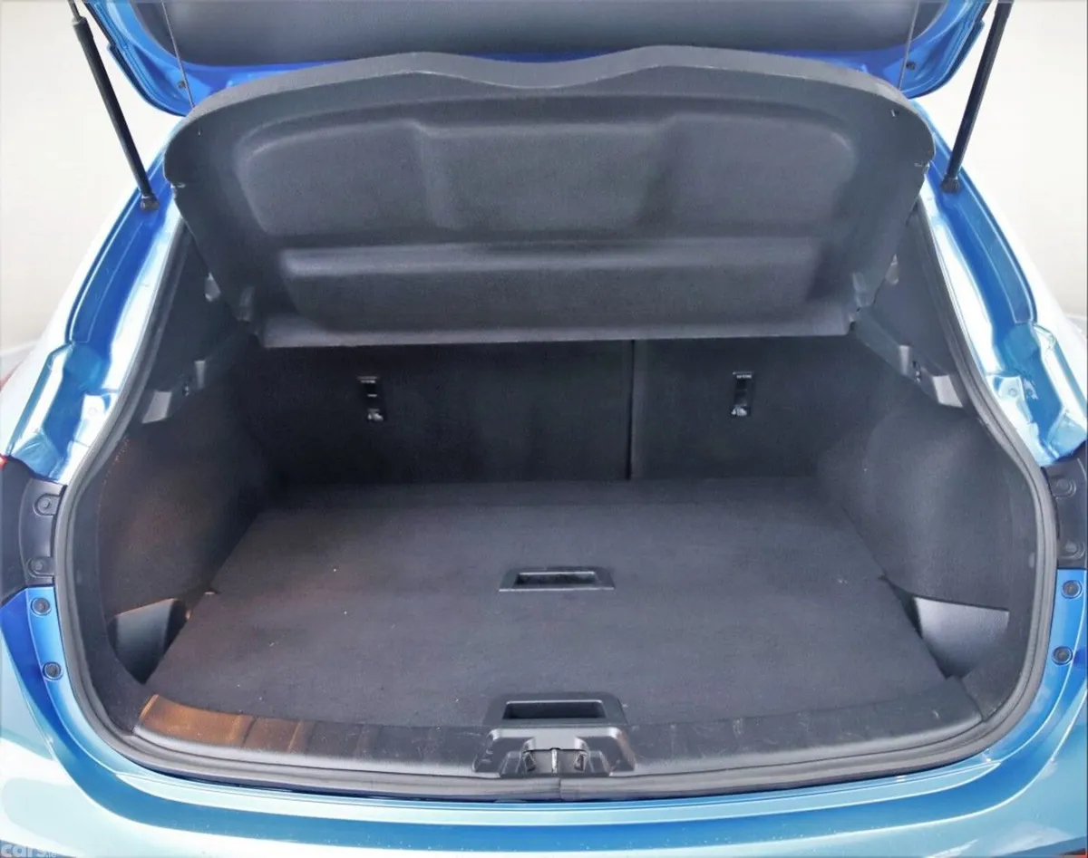 Nissan Qashqai SUV, Petrol, 2019, Blue