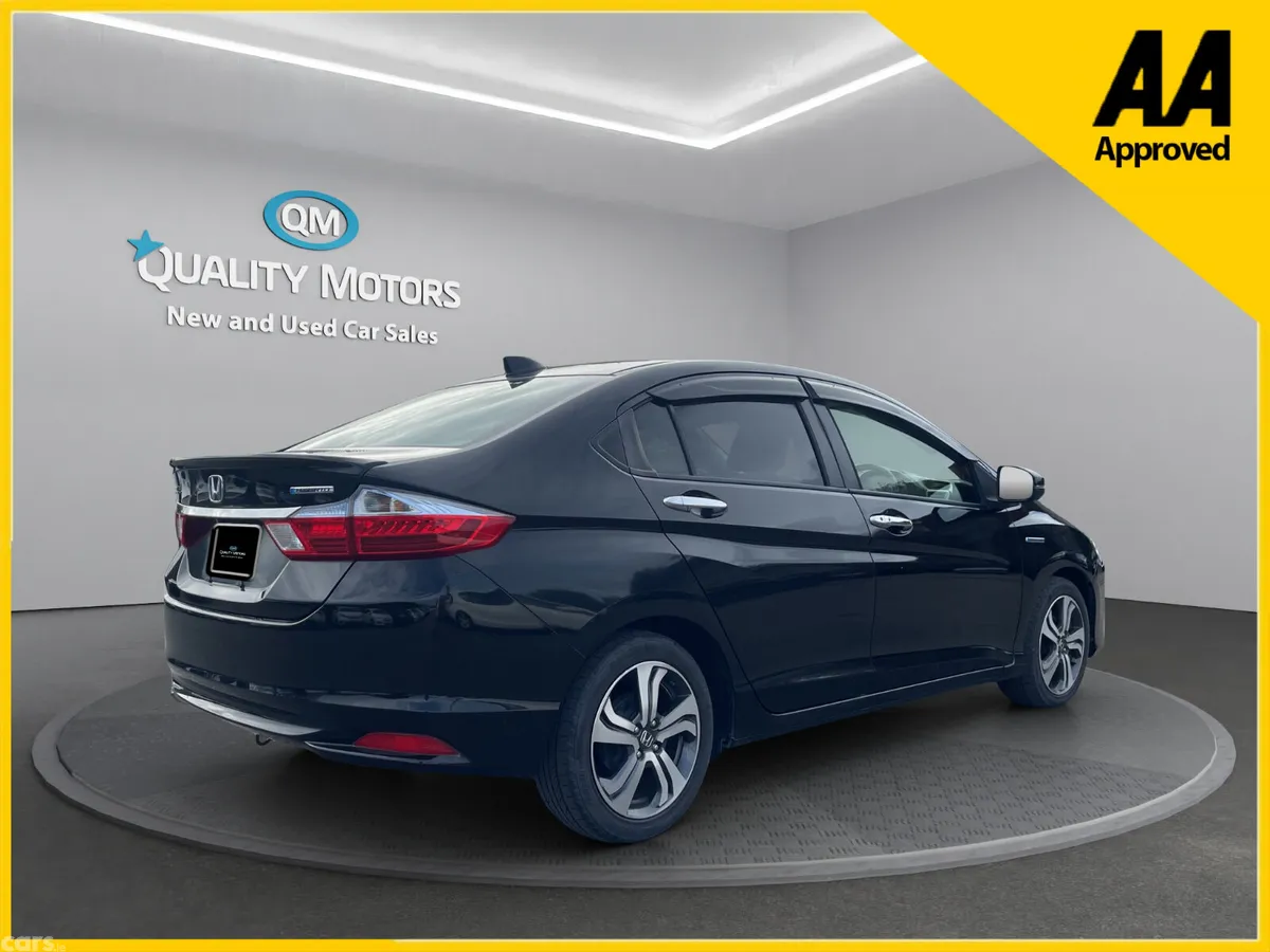 Honda Grace Saloon, Petrol Hybrid, 2015, Black
