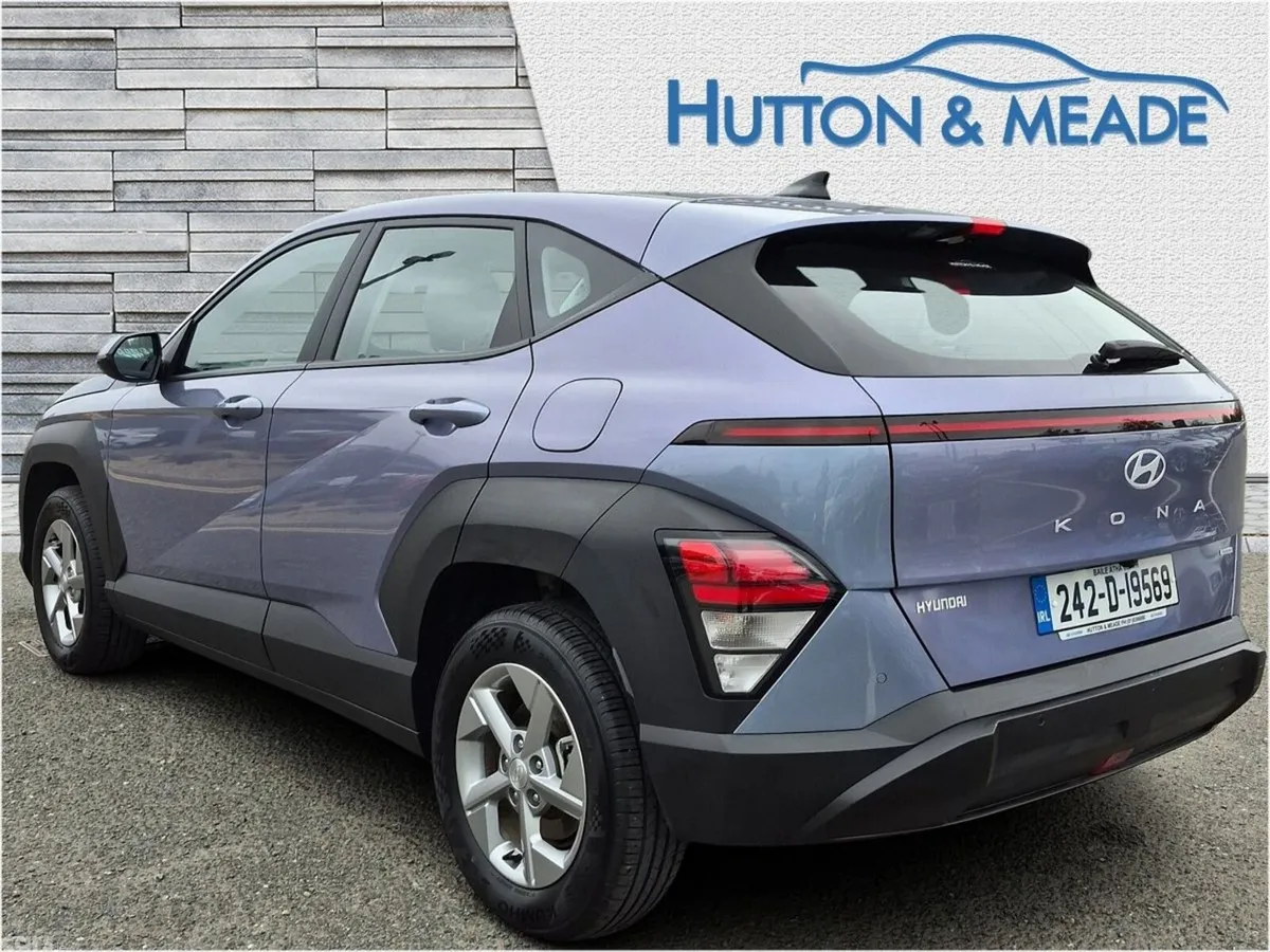 Hyundai KONA SUV, Petrol Hybrid, 2024, Blue