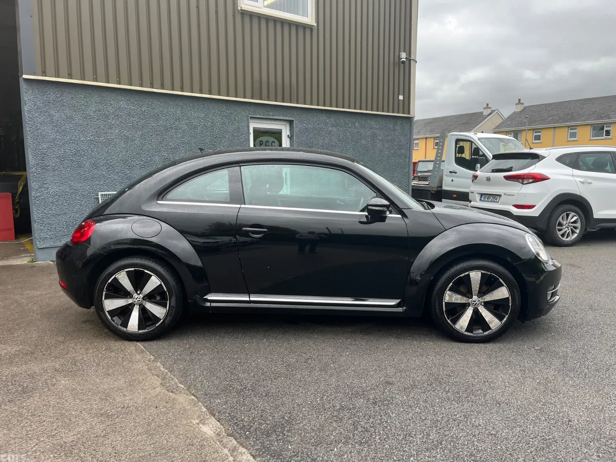Volkswagen Beetle Hatchback, Petrol, 2015, Black