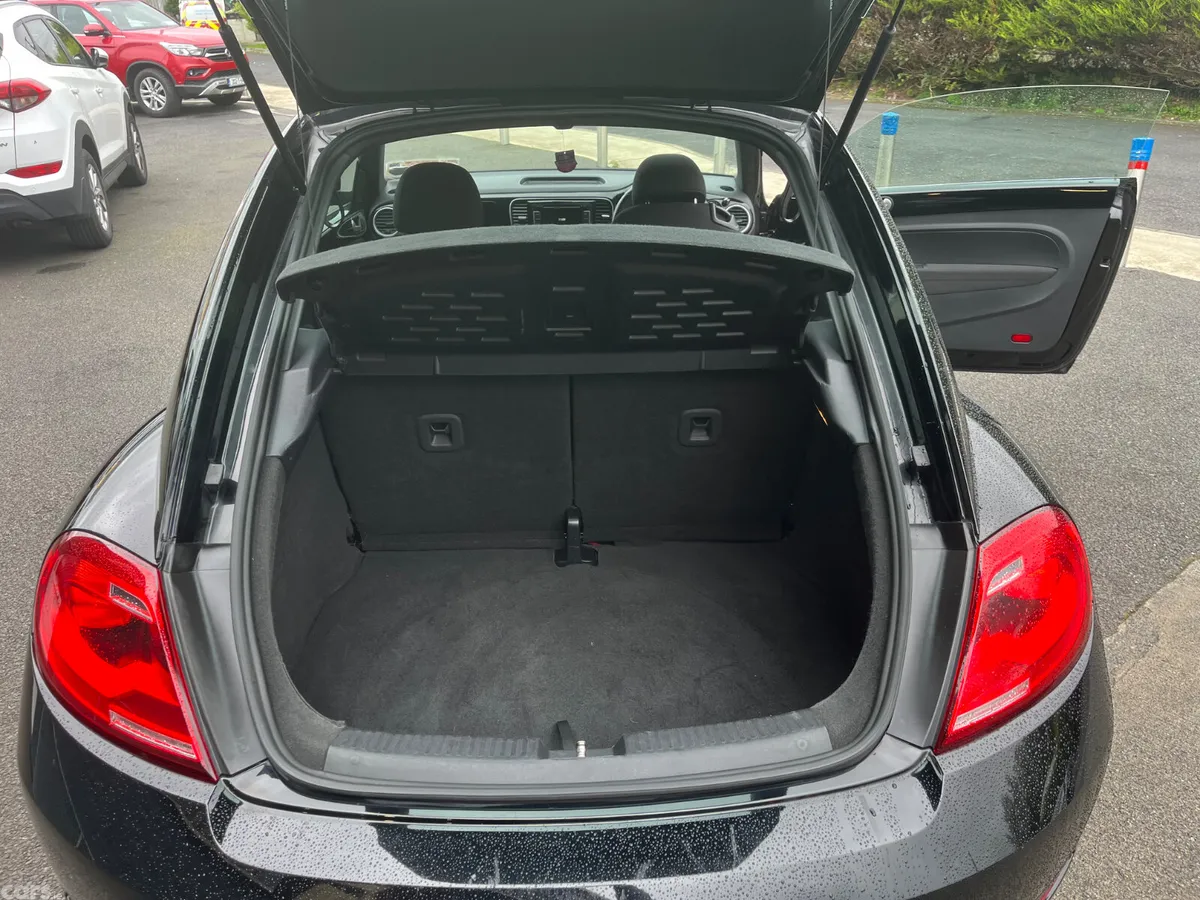 Volkswagen Beetle Hatchback, Petrol, 2015, Black