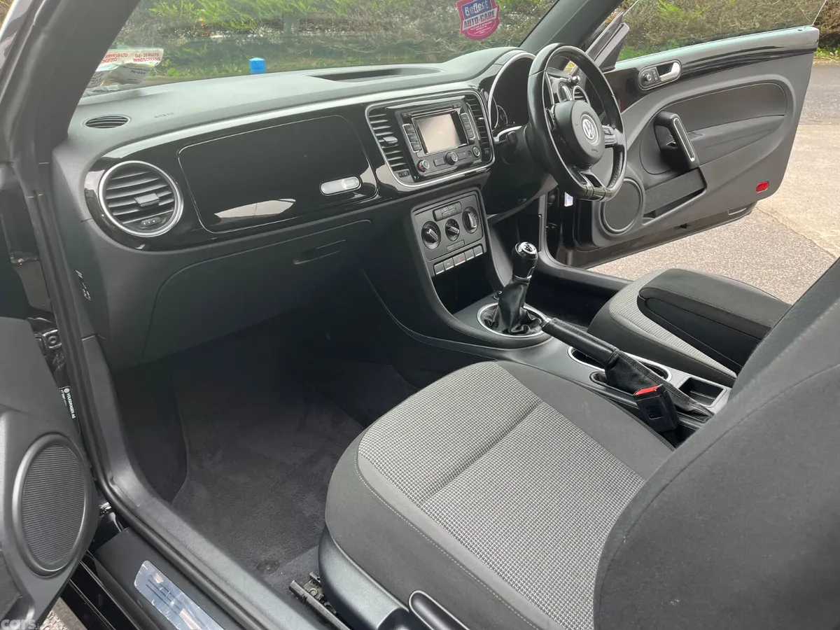 Volkswagen Beetle Hatchback, Petrol, 2015, Black