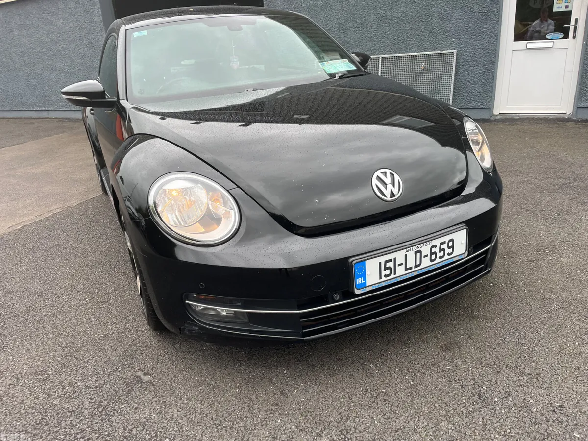 Volkswagen Beetle Hatchback, Petrol, 2015, Black