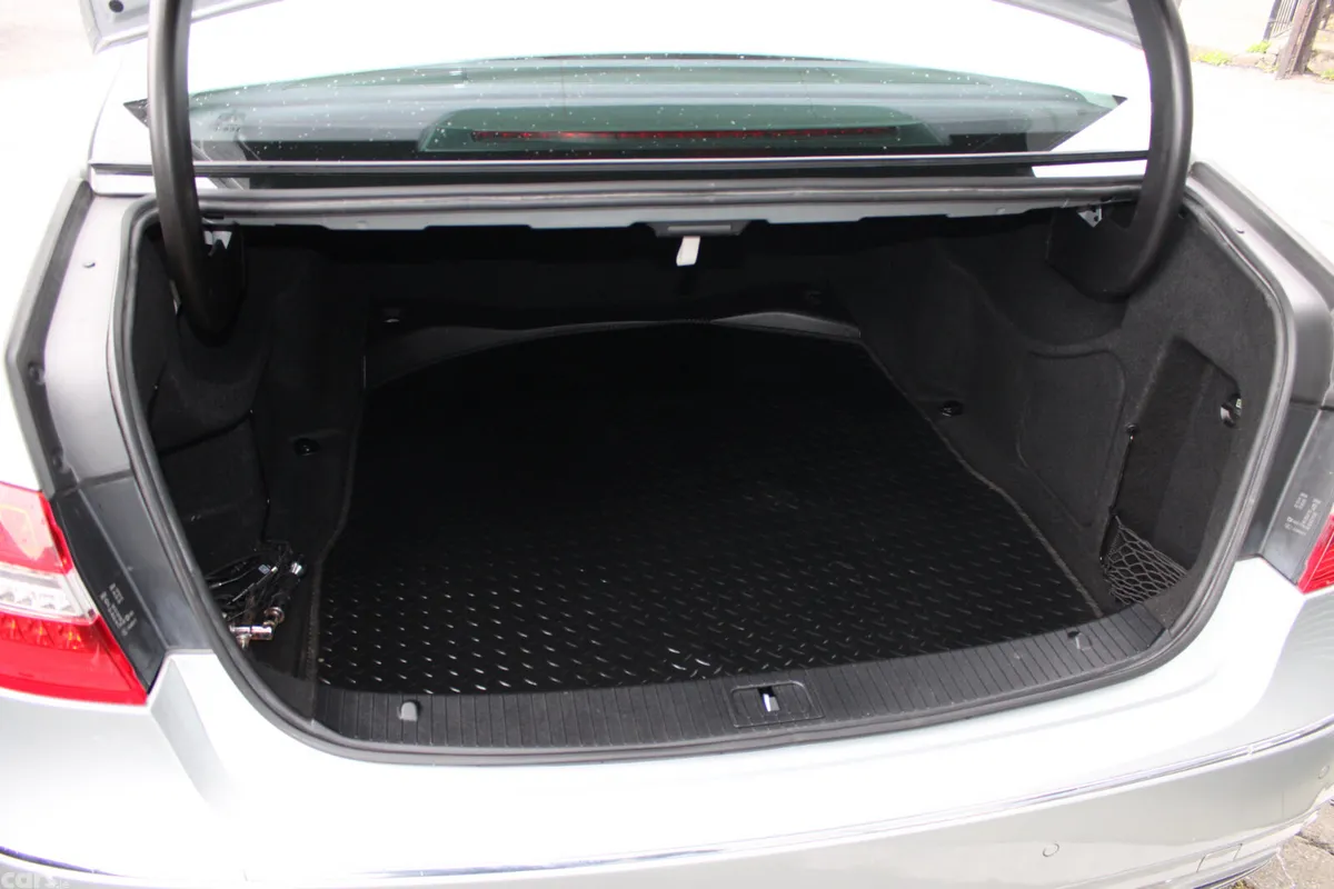 Mercedes-Benz E-Class Saloon, Diesel, 2012, Silver