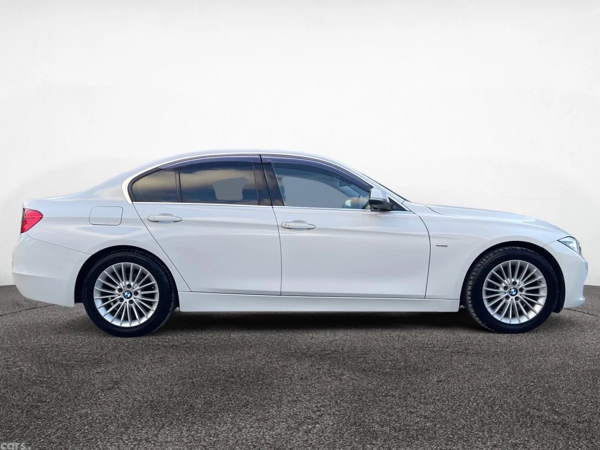 BMW 3-Series Saloon, Diesel, 2013, White