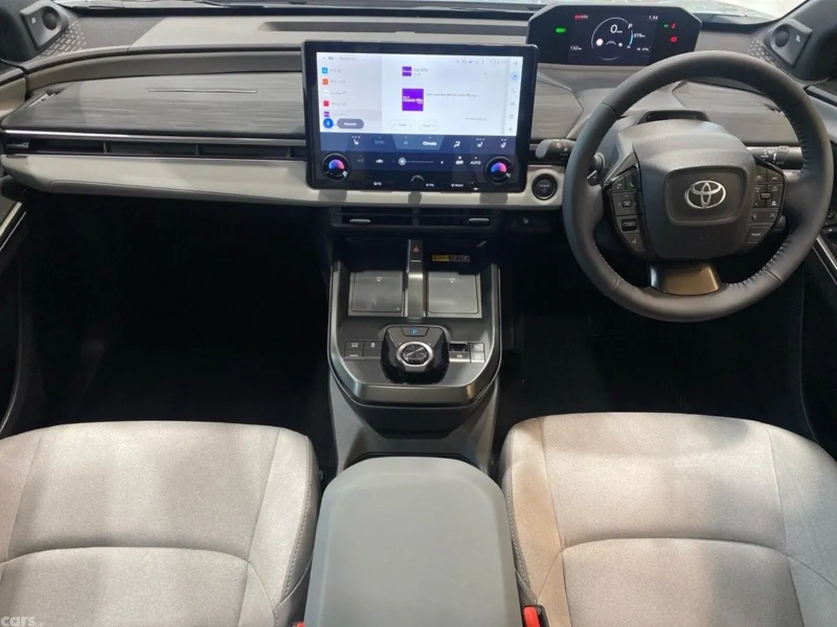 Toyota C-HR Estate, Electric, 2026, Grey