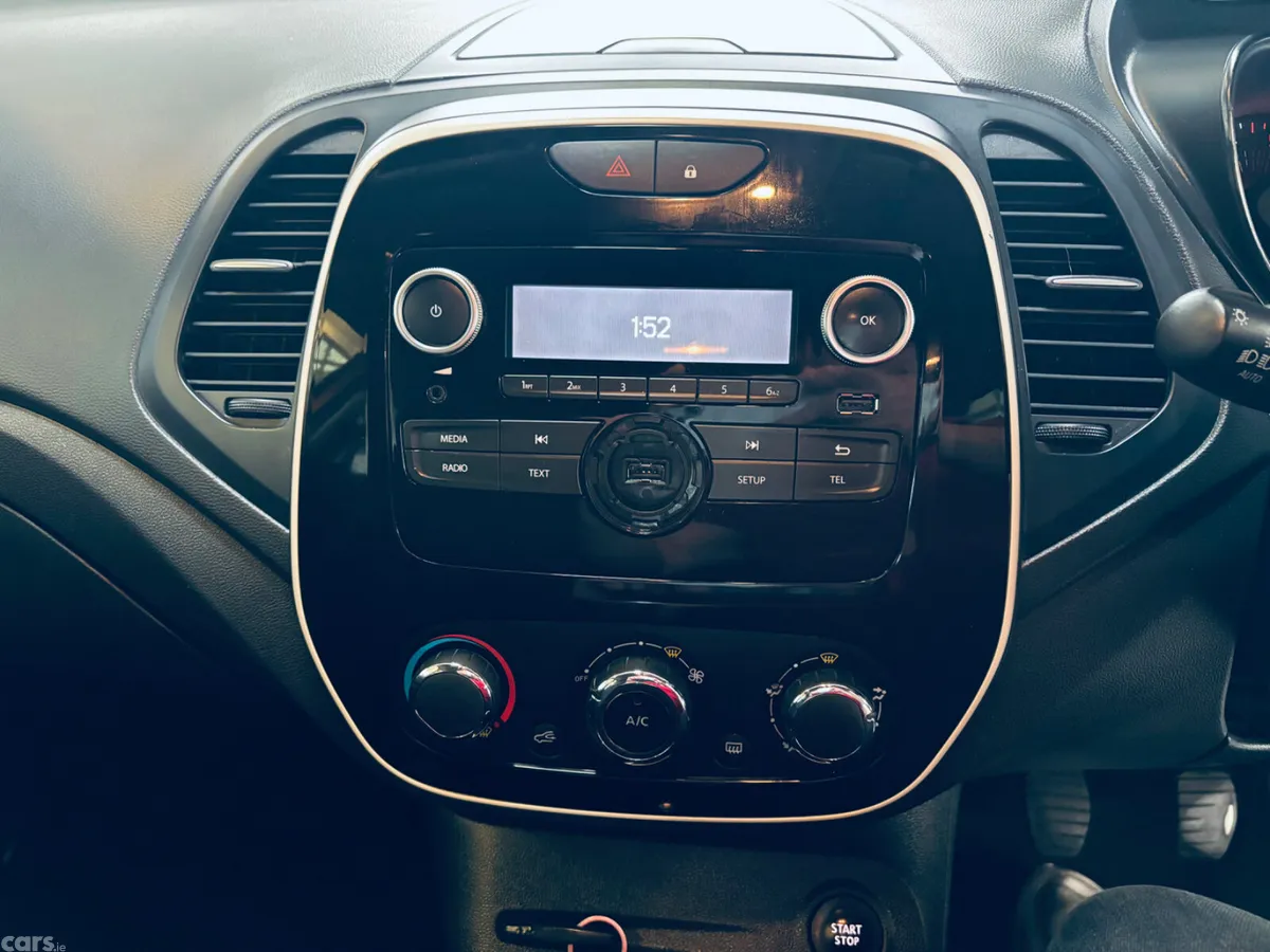 Renault Captur Hatchback, Diesel, 2019, Orange