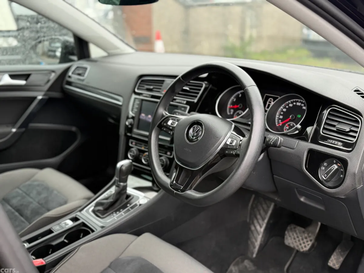 Volkswagen Golf Hatchback, Petrol, 2017, Black