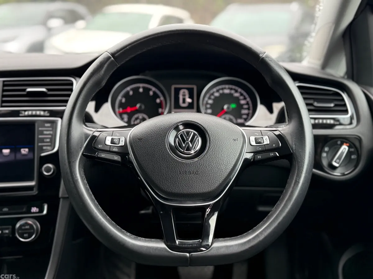 Volkswagen Golf Hatchback, Petrol, 2017, Black