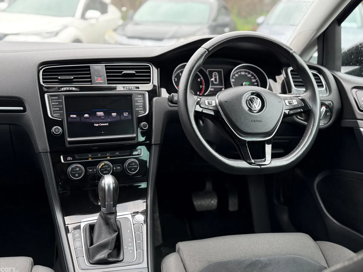 Volkswagen Golf Hatchback, Petrol, 2017, Black