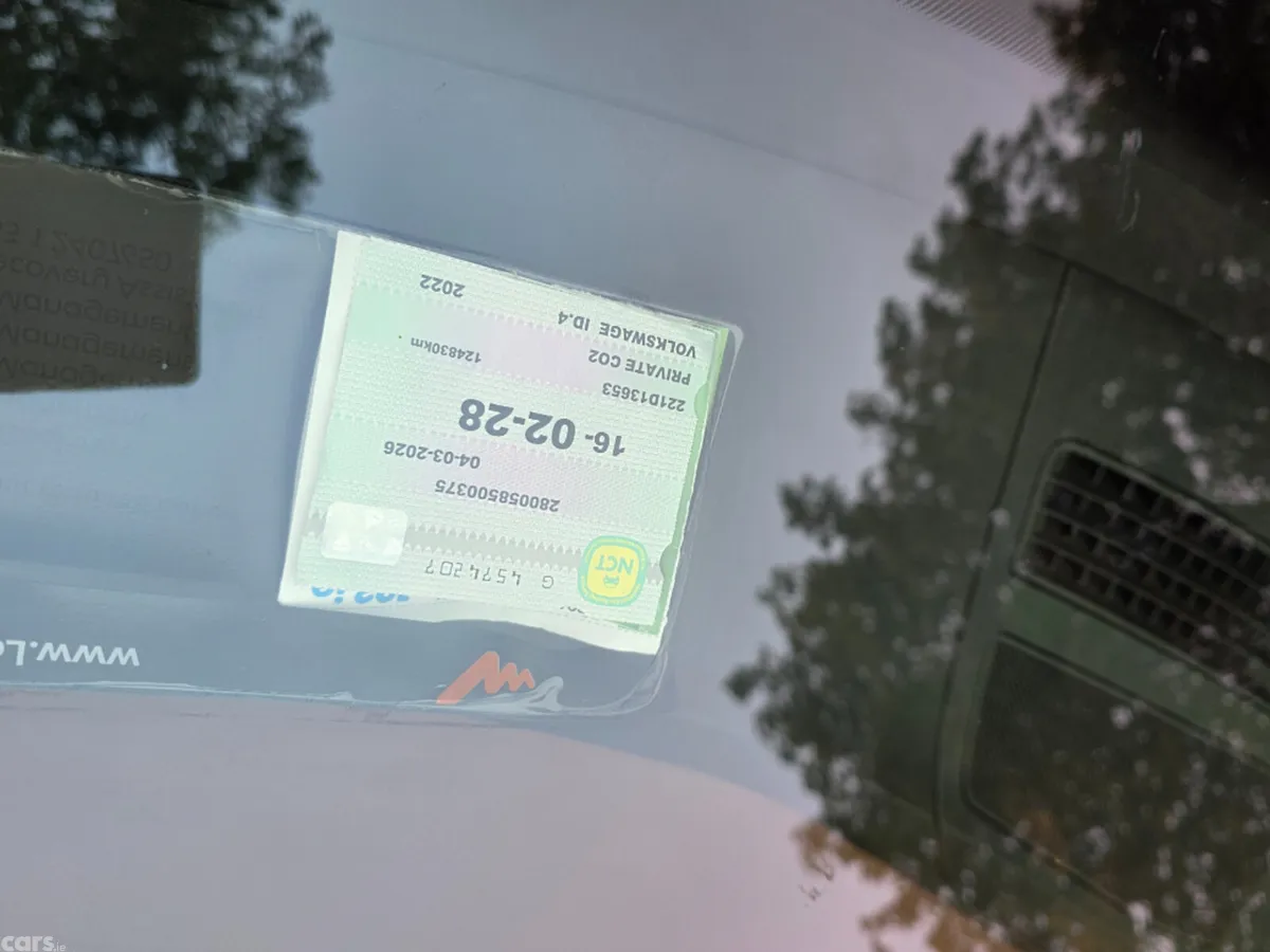Volkswagen ID.4 Hatchback, Electric, 2022, Red