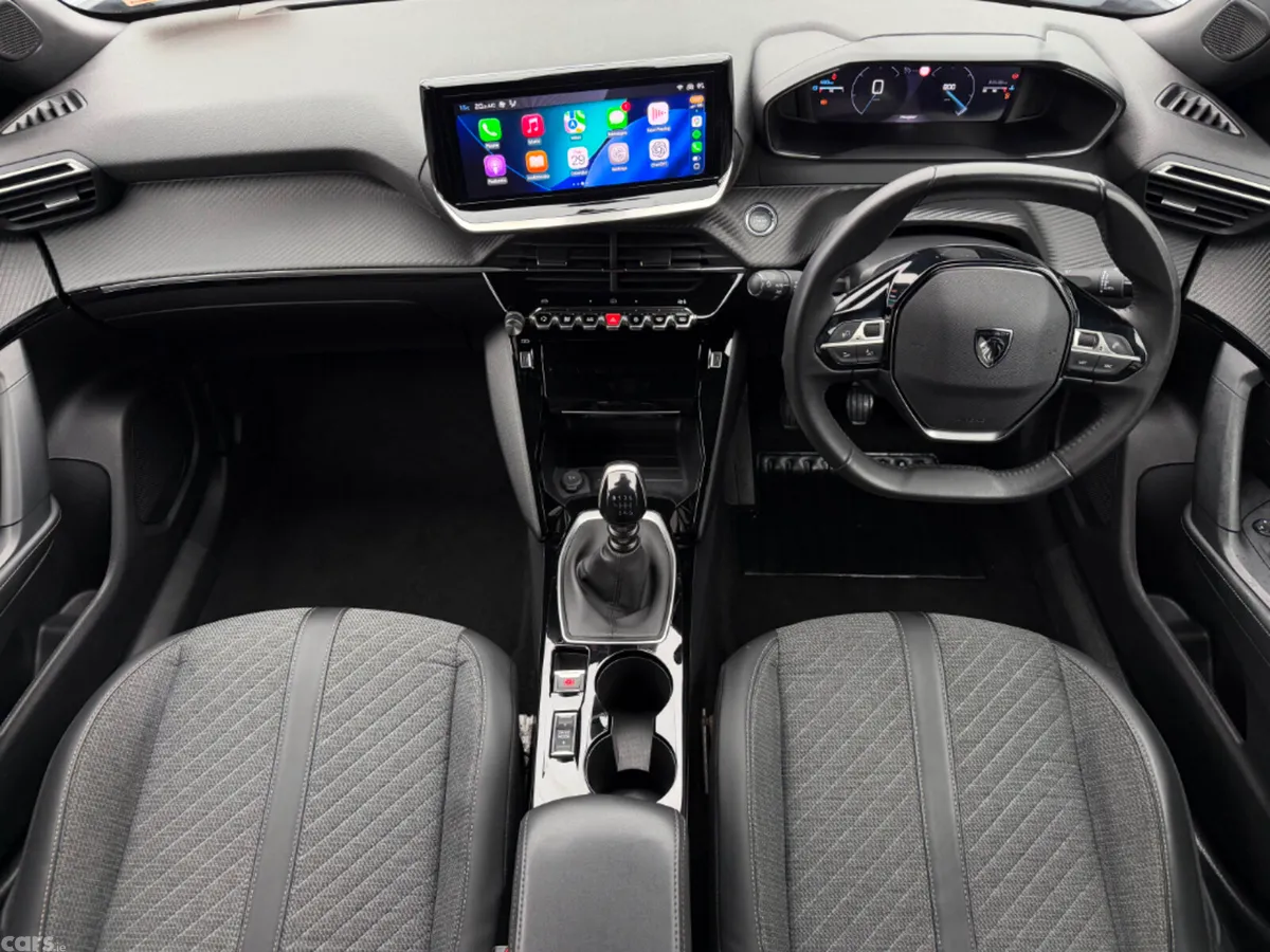 Peugeot 2008 MPV, Petrol, 2024, White