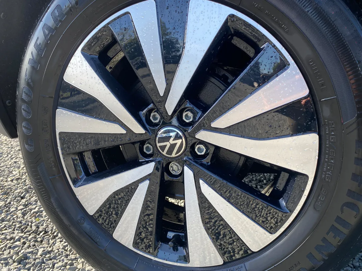 Volkswagen Taigo Hatchback, Petrol, 2022, Red