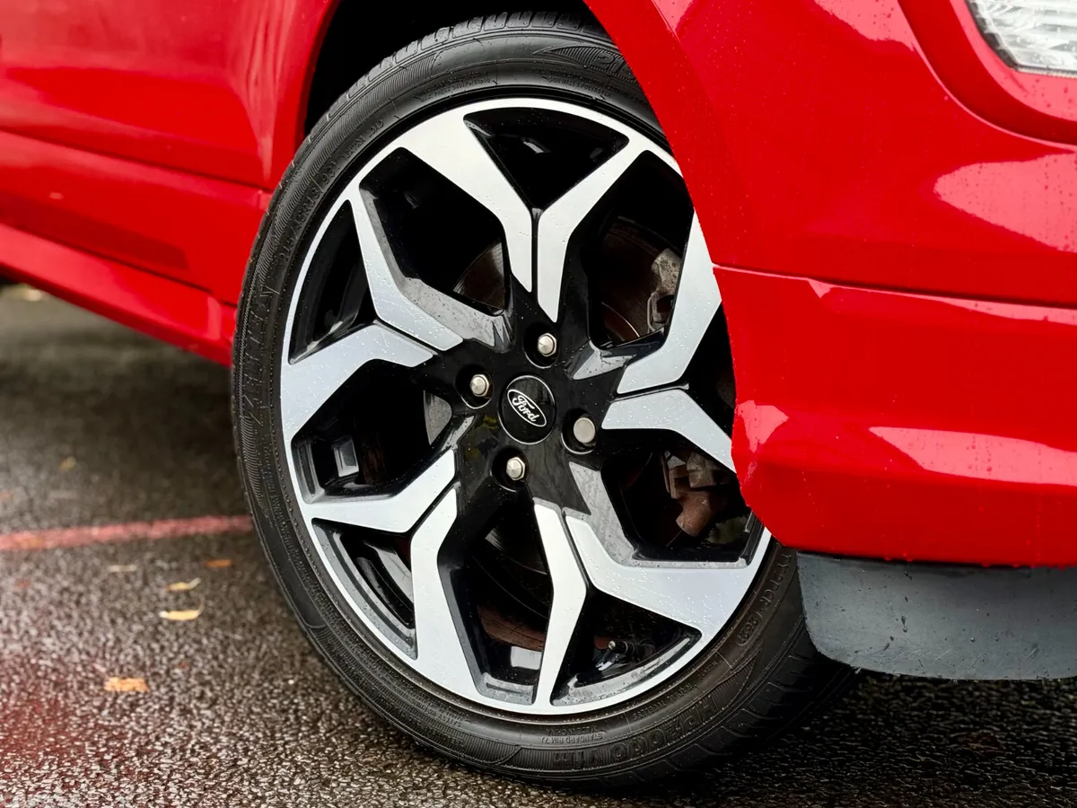 Ford EcoSport SUV, Petrol, 2019, Red