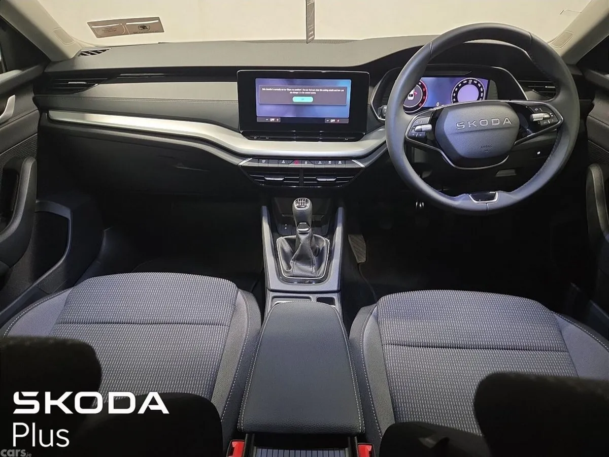 Skoda Octavia Saloon, Diesel, 2025, Blue