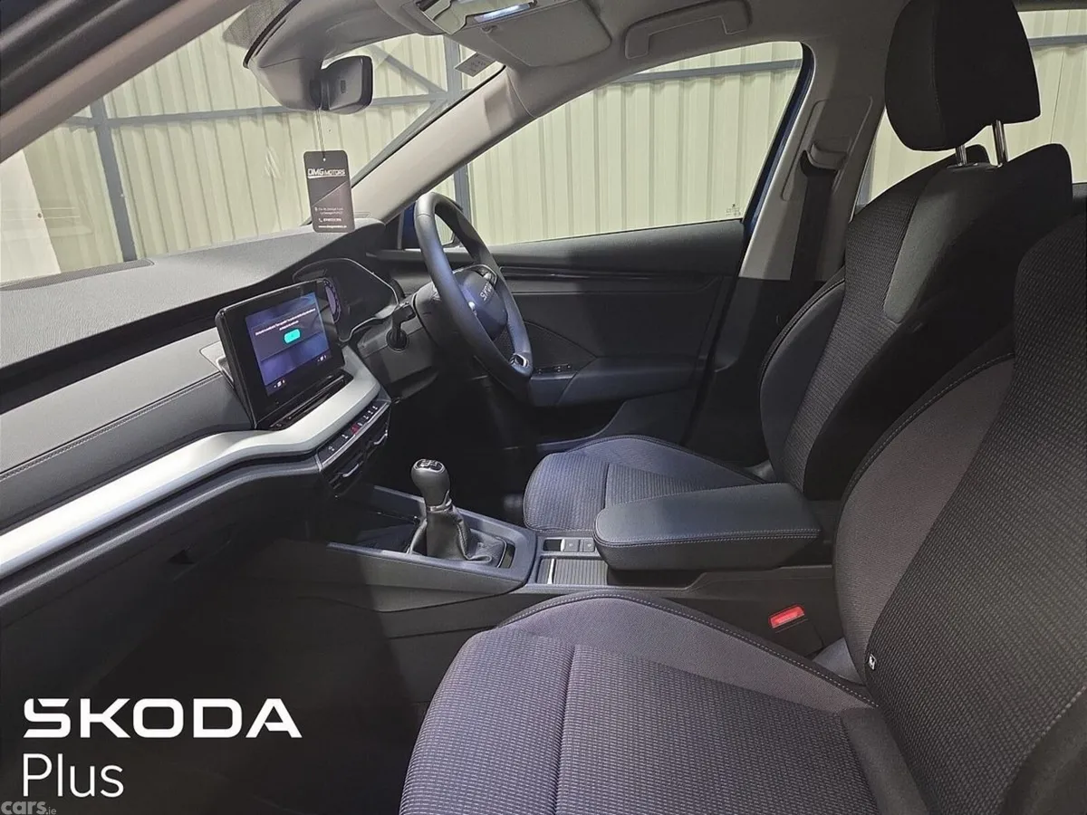Skoda Octavia Saloon, Diesel, 2025, Blue
