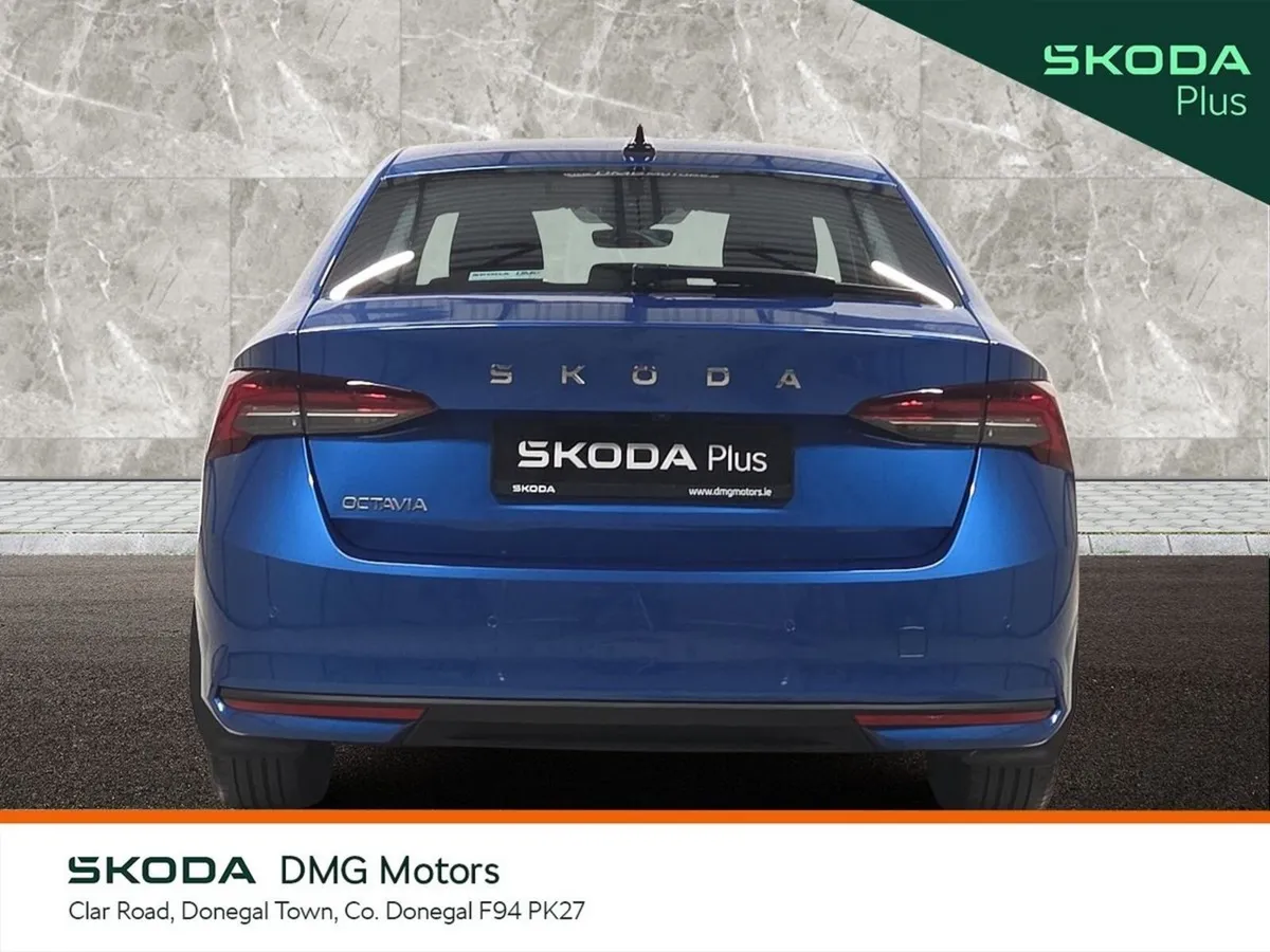 Skoda Octavia Saloon, Diesel, 2025, Blue