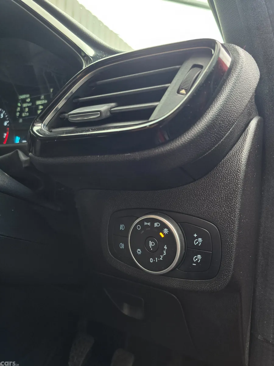 2018 Ford Fiesta 83k mi ZETEC 1.0 Petrol, Clare