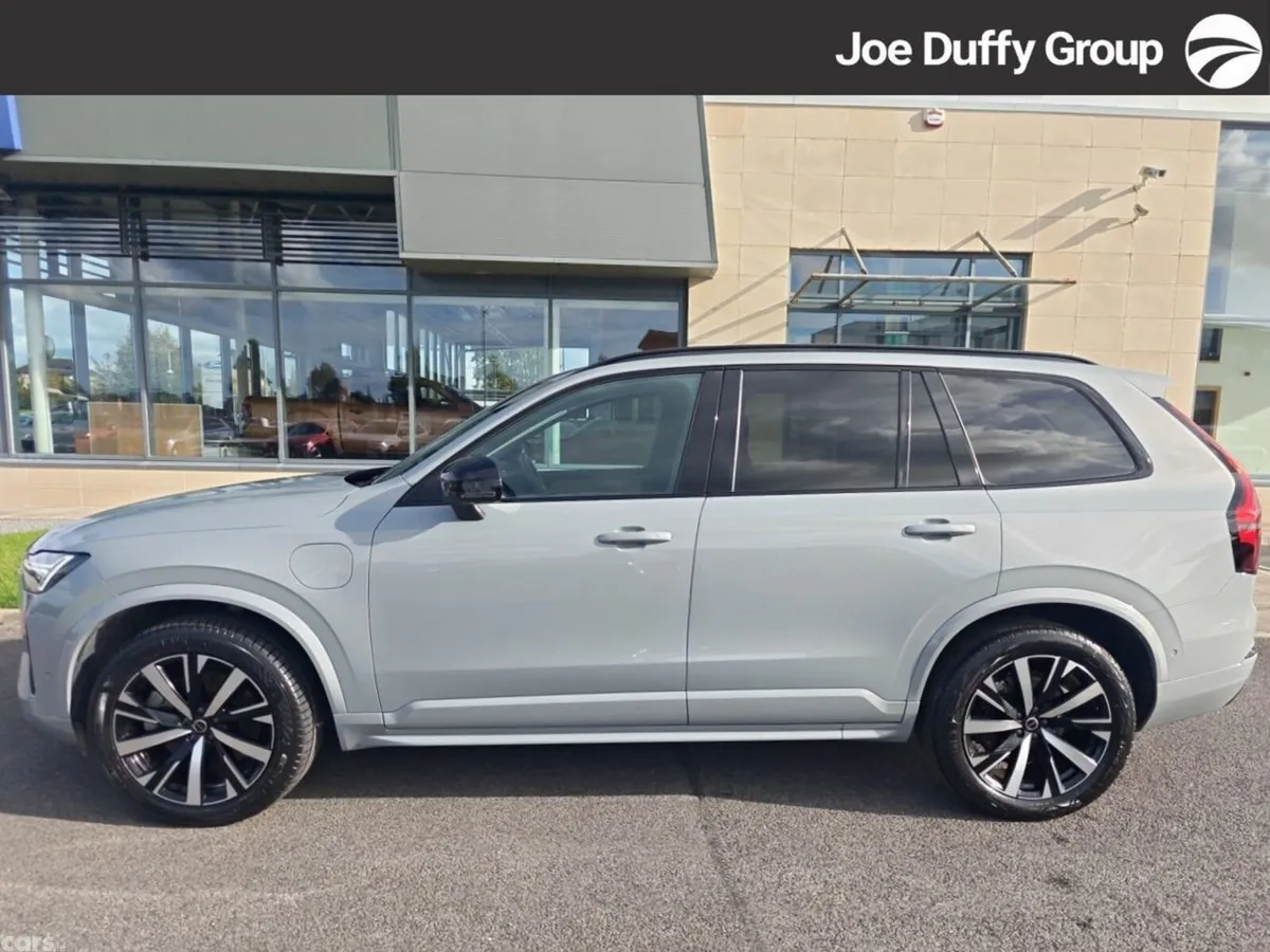 Volvo XC90 SUV, Petrol Plug-in Hybrid, 2025, Grey
