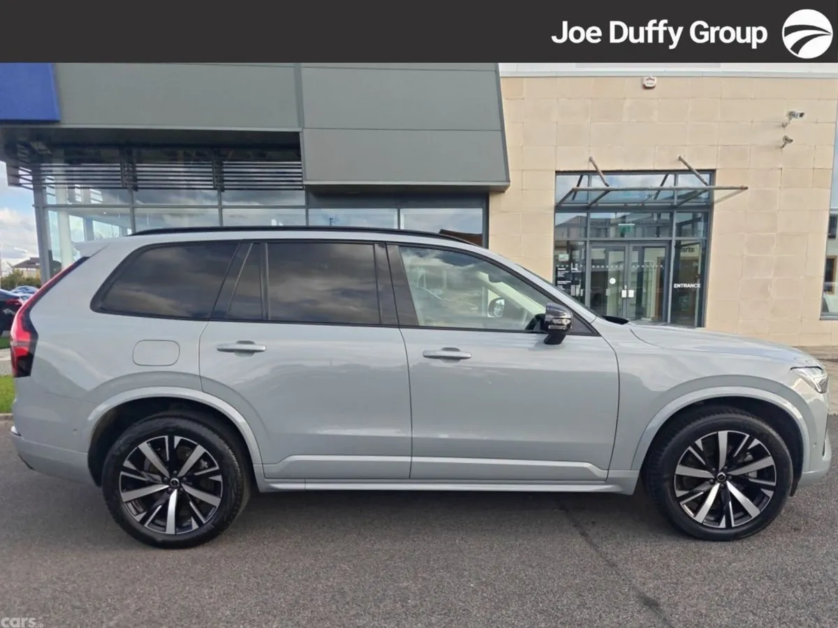 Volvo XC90 SUV, Petrol Plug-in Hybrid, 2025, Grey