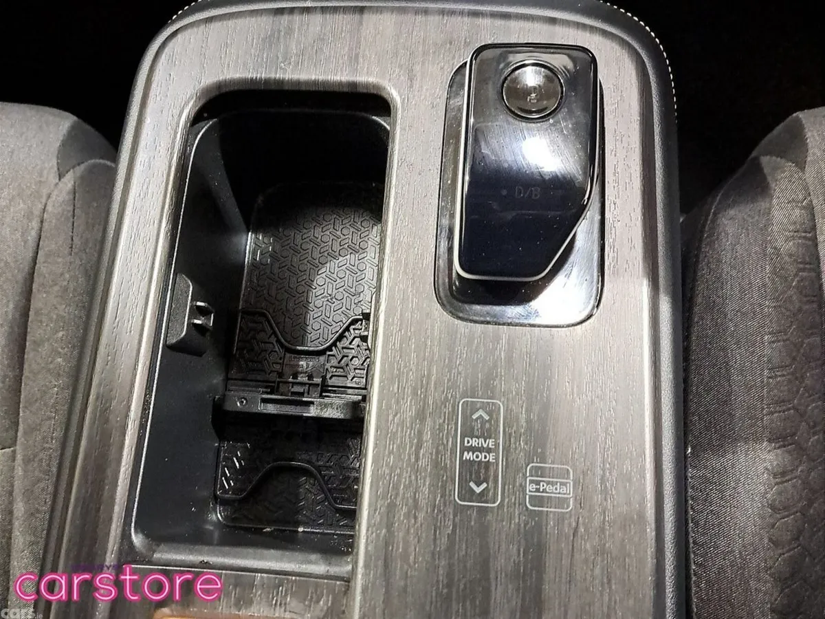 Nissan Ariya SUV, Electric, 2024, Gold