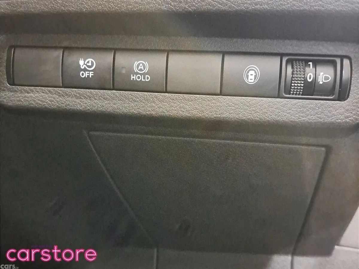 Nissan Ariya SUV, Electric, 2024, Gold