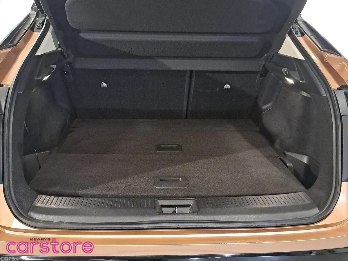 Nissan Ariya SUV, Electric, 2024, Gold