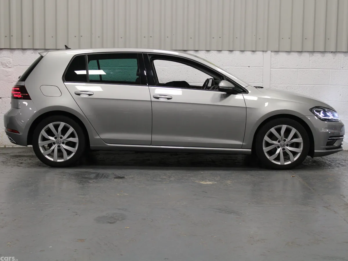 Volkswagen Golf Hatchback, Petrol, 2018, Silver