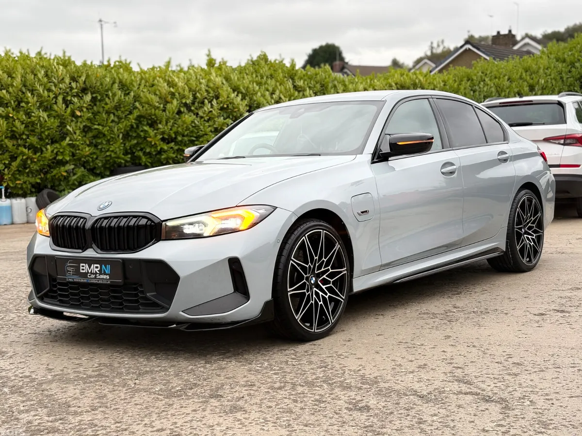 BMW 3-Series Saloon, Petrol Hybrid, 2023, Grey