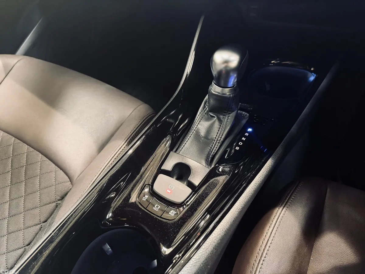 Toyota C-HR SUV, Petrol Hybrid, 2018, Black