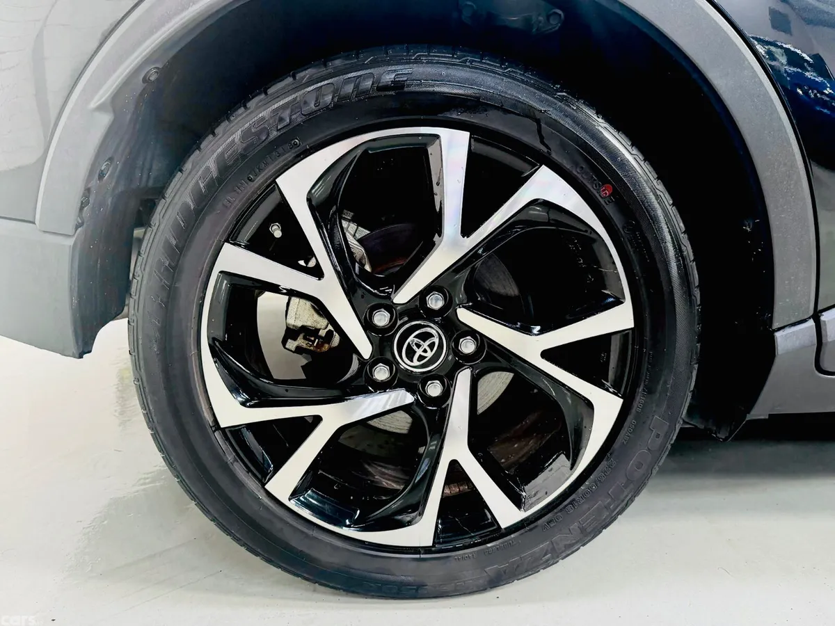 Toyota C-HR SUV, Petrol Hybrid, 2018, Black