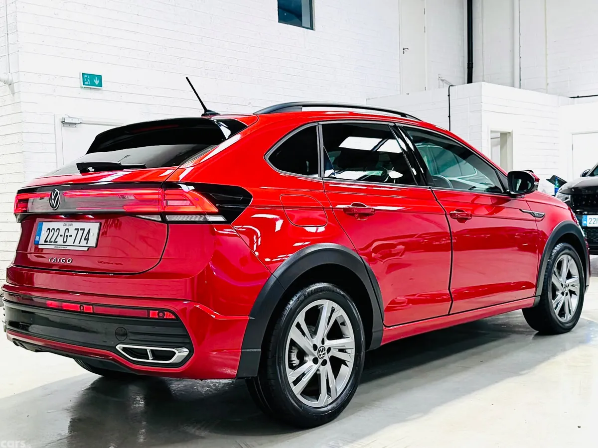 Volkswagen Taigo MPV, Petrol, 2022, Red