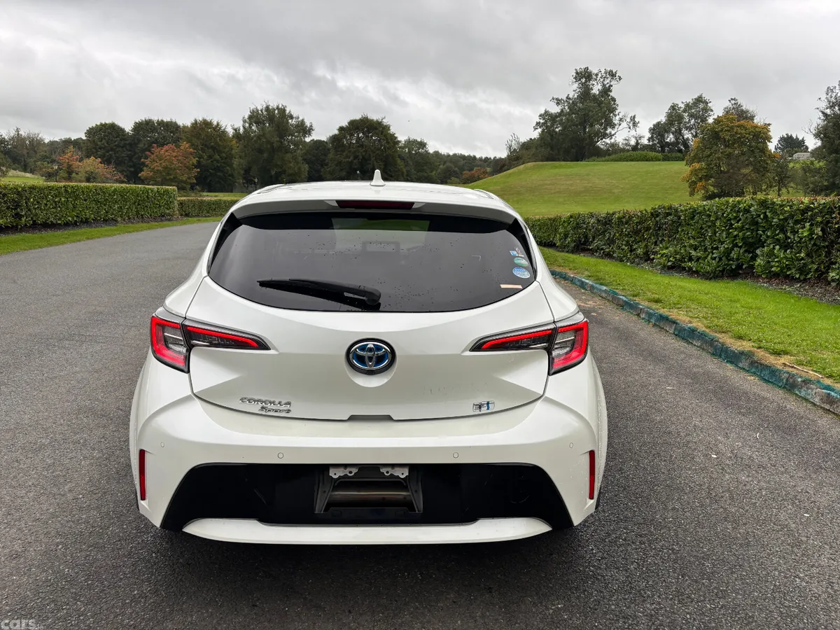 Toyota Corolla Hatchback, Petrol Hybrid, 2018, White