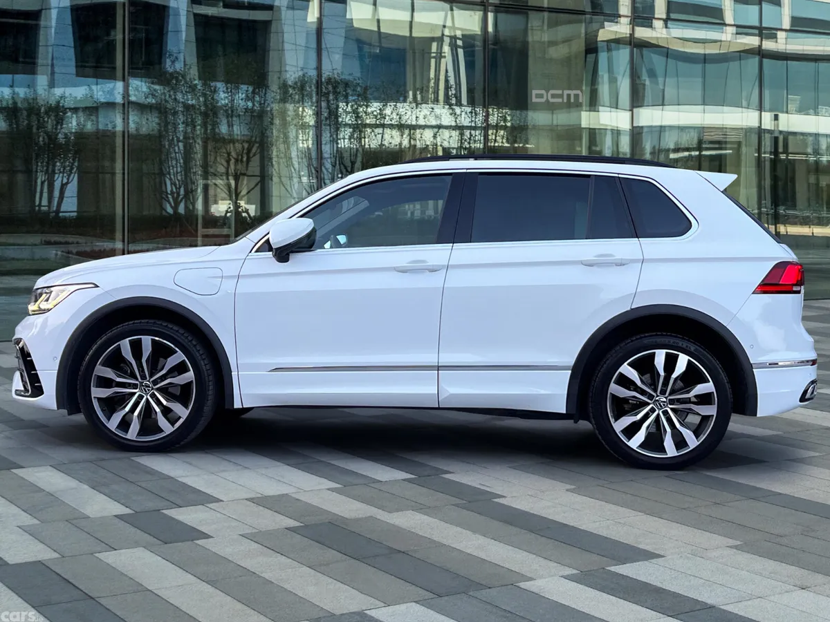 Volkswagen Tiguan SUV, Petrol Plug-in Hybrid, 2022, White