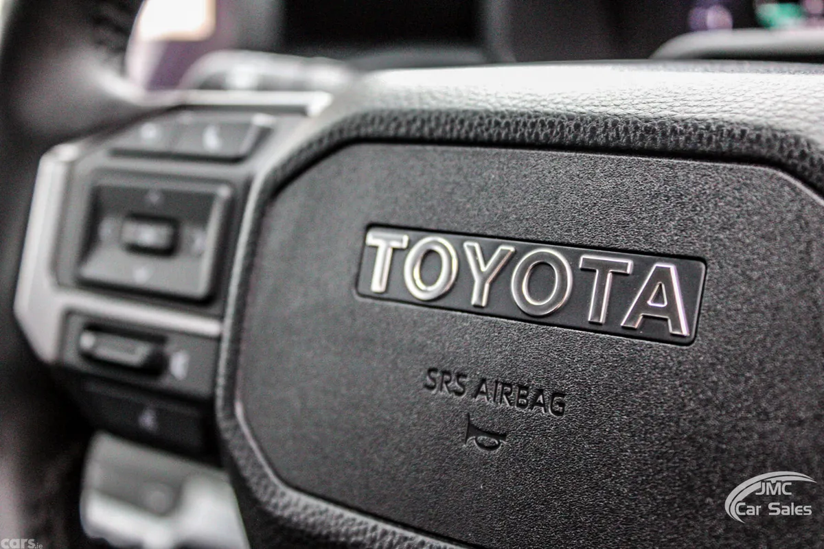 Toyota Hilux Pick Up, Diesel, 2026, Black