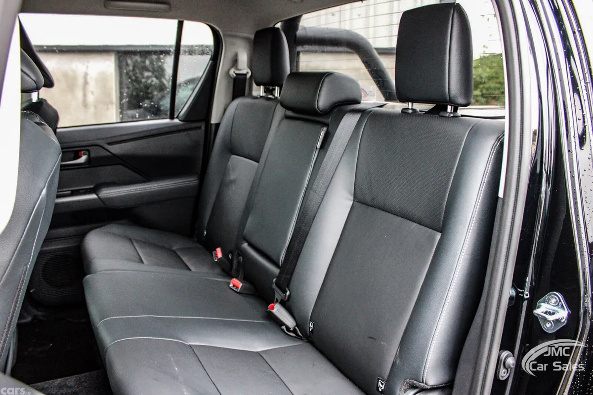 Toyota Hilux Pick Up, Diesel, 2026, Black