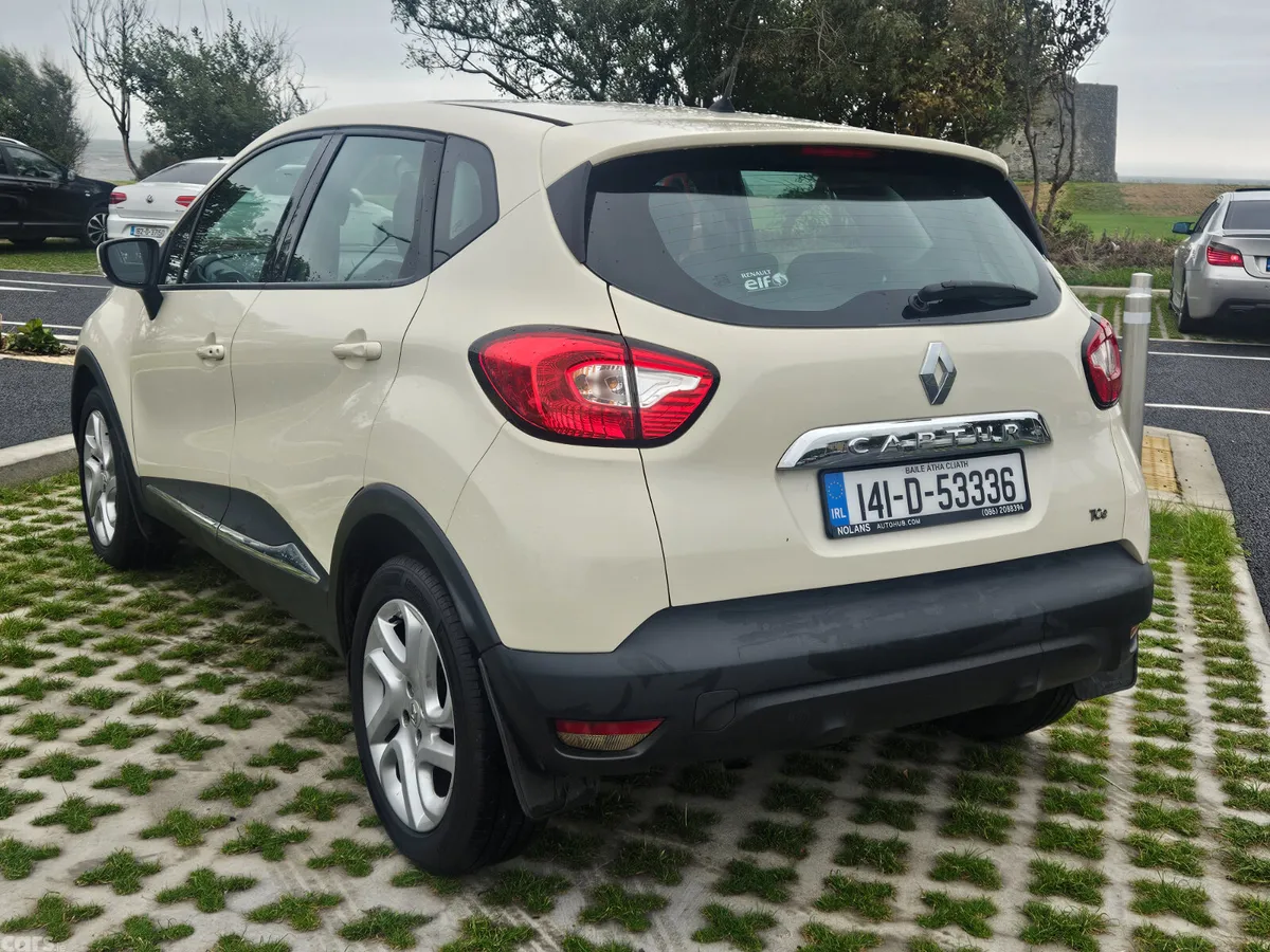 Renault Captur SUV, Petrol, 2014, White