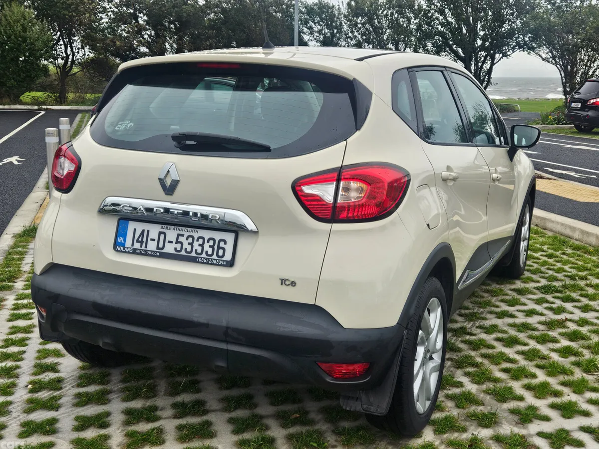Renault Captur SUV, Petrol, 2014, White